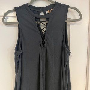 Super cute Grey tank!